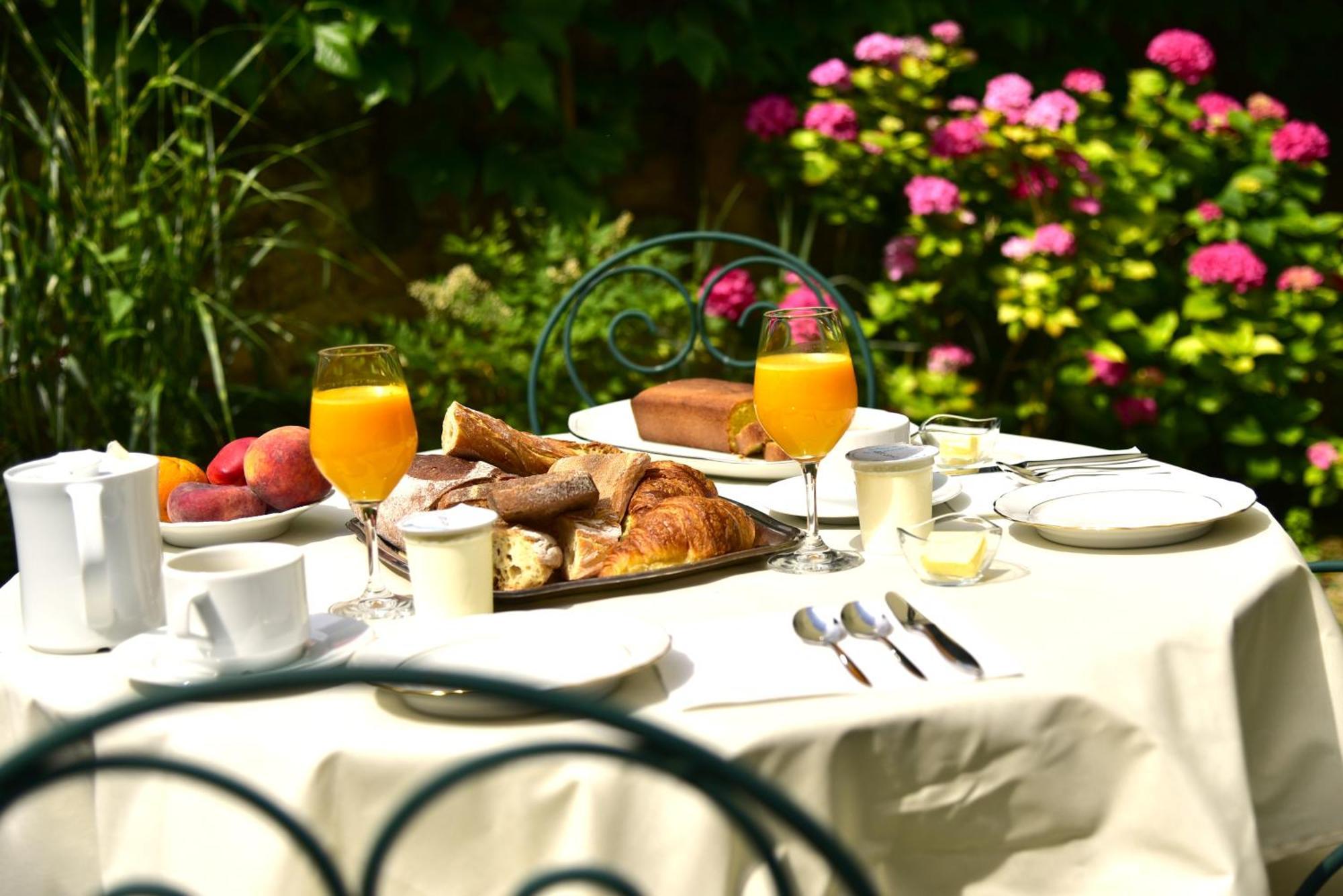 Logis Hotel Le Boudoir Belvès 외부 사진