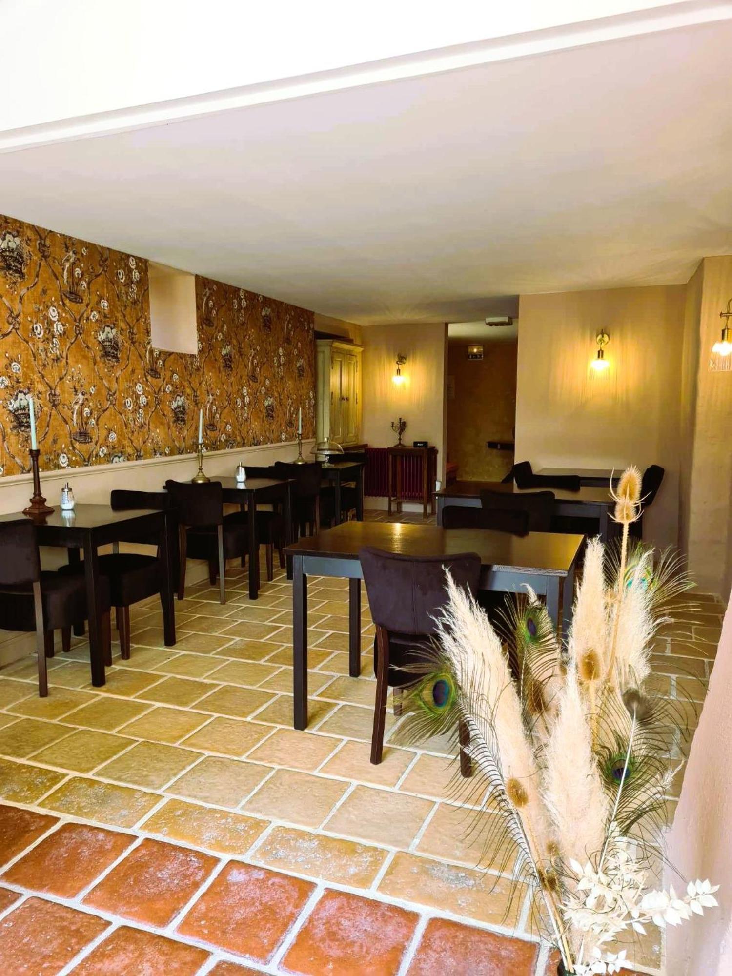 Logis Hotel Le Boudoir Belvès 외부 사진